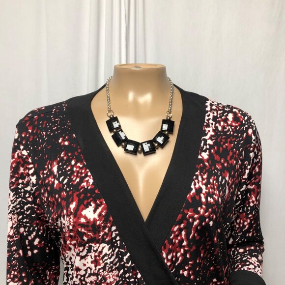 Style and Co Wrap Dress Womens Size Medium Black Red Stretch V Neck Knee Length - Picture 2 of 7